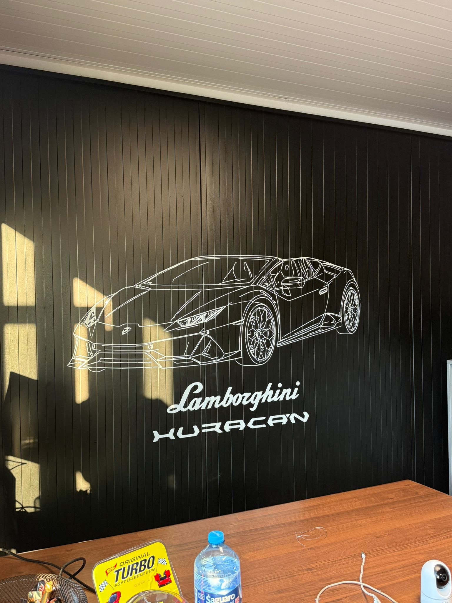 Lamborghini szkic — wydruk w kontenerze