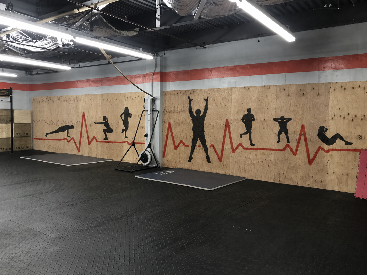 Crossfit — wydruk na drewnie